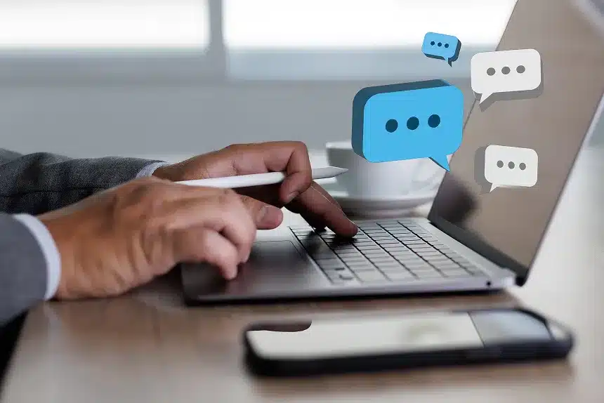 Image illustrating the use of chatbots to enhance customer service efficiency and engagement.